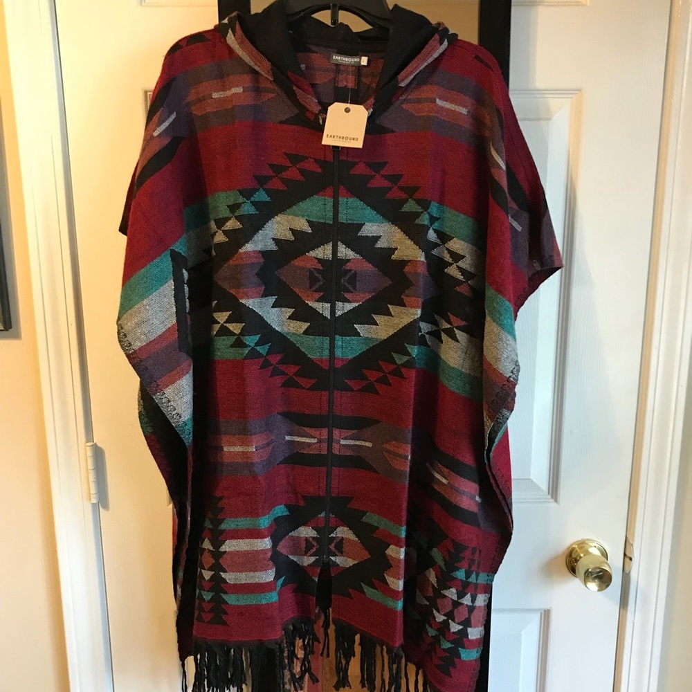 Earthbound Trading Co Aztec Hooded Poncho🌺💐🌸